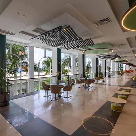 Royal Palm & - Adults Only Resort 4*