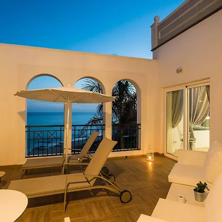 Royal Palm & - Adults Only